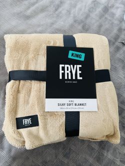 FRYE silky soft blanket king size beige