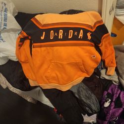 Youth Medium air Jordan Sweater 