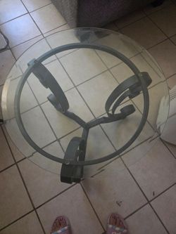 Round Table  glass