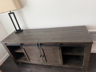 Wood Hutch Great Condition