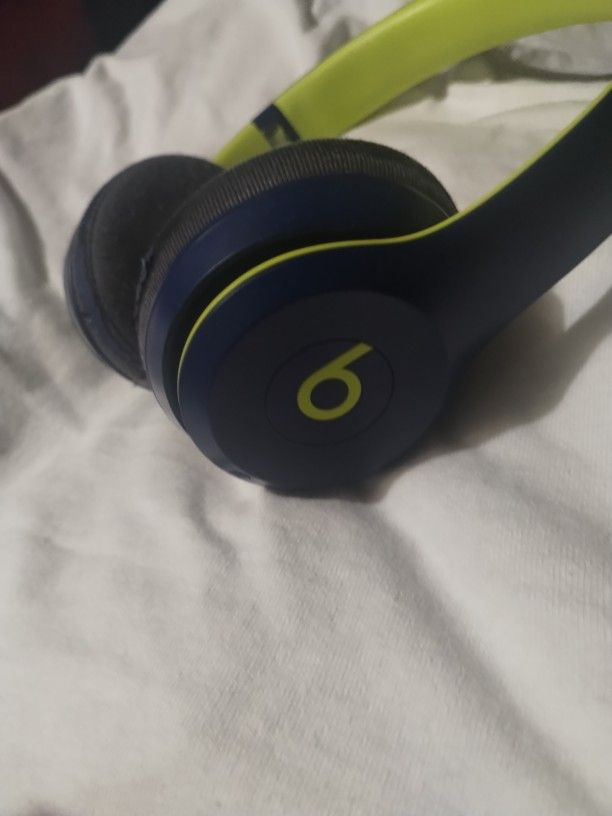 Beats Wireless Headphones