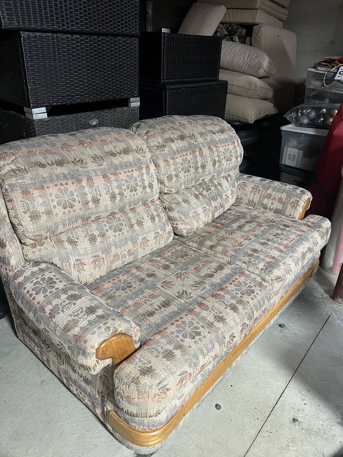 **FREE** Loveseat