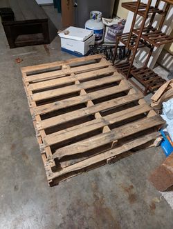 Wooden Pallets - Free