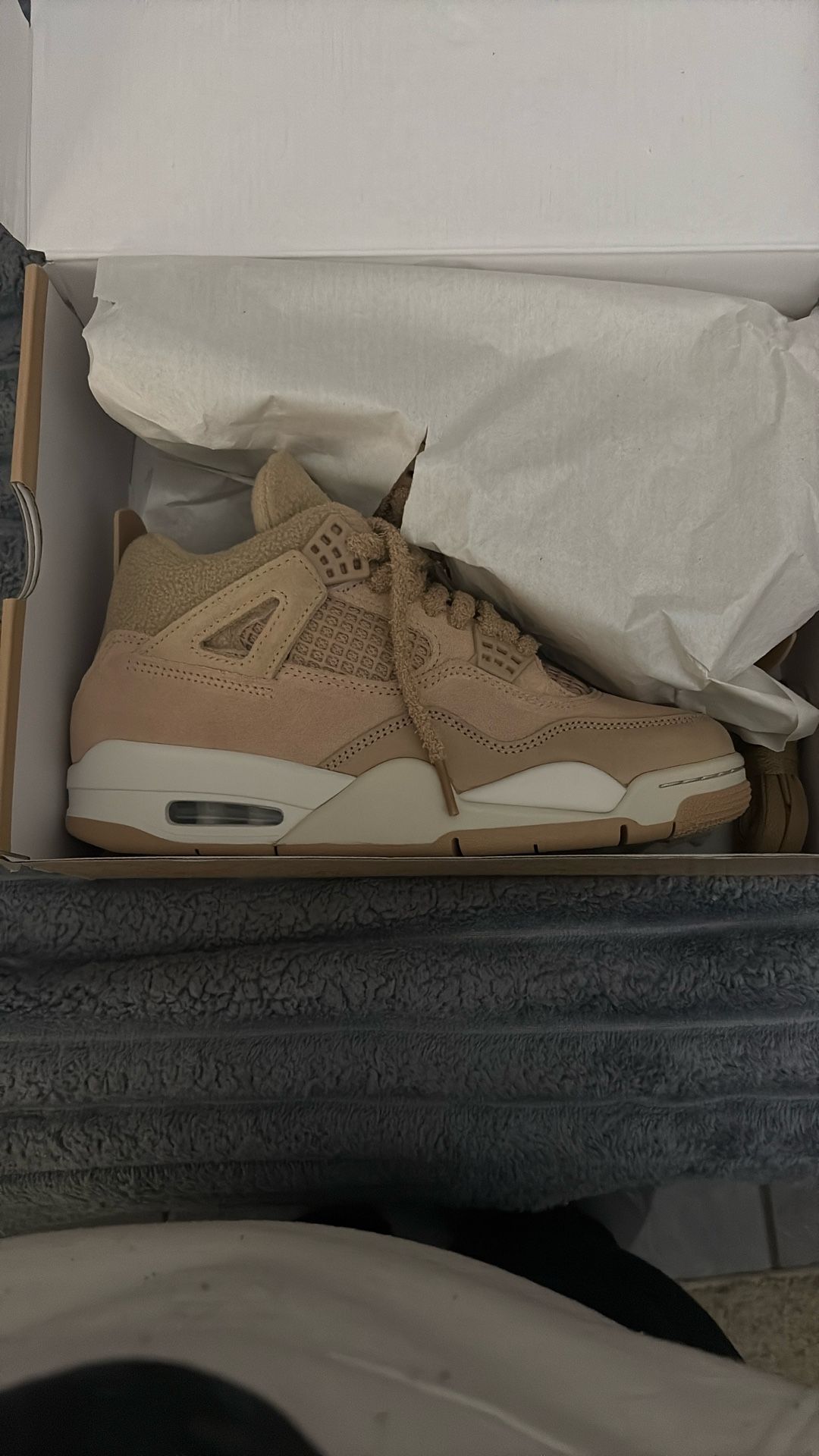 Womens Air Jordan 4 Retro- Cozy 