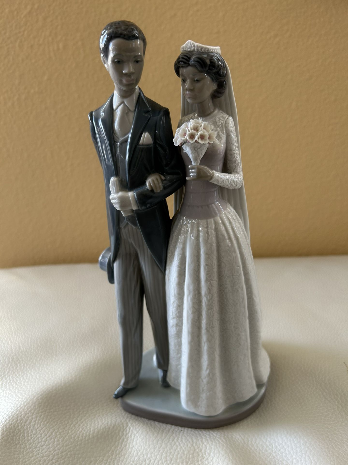 Figurines