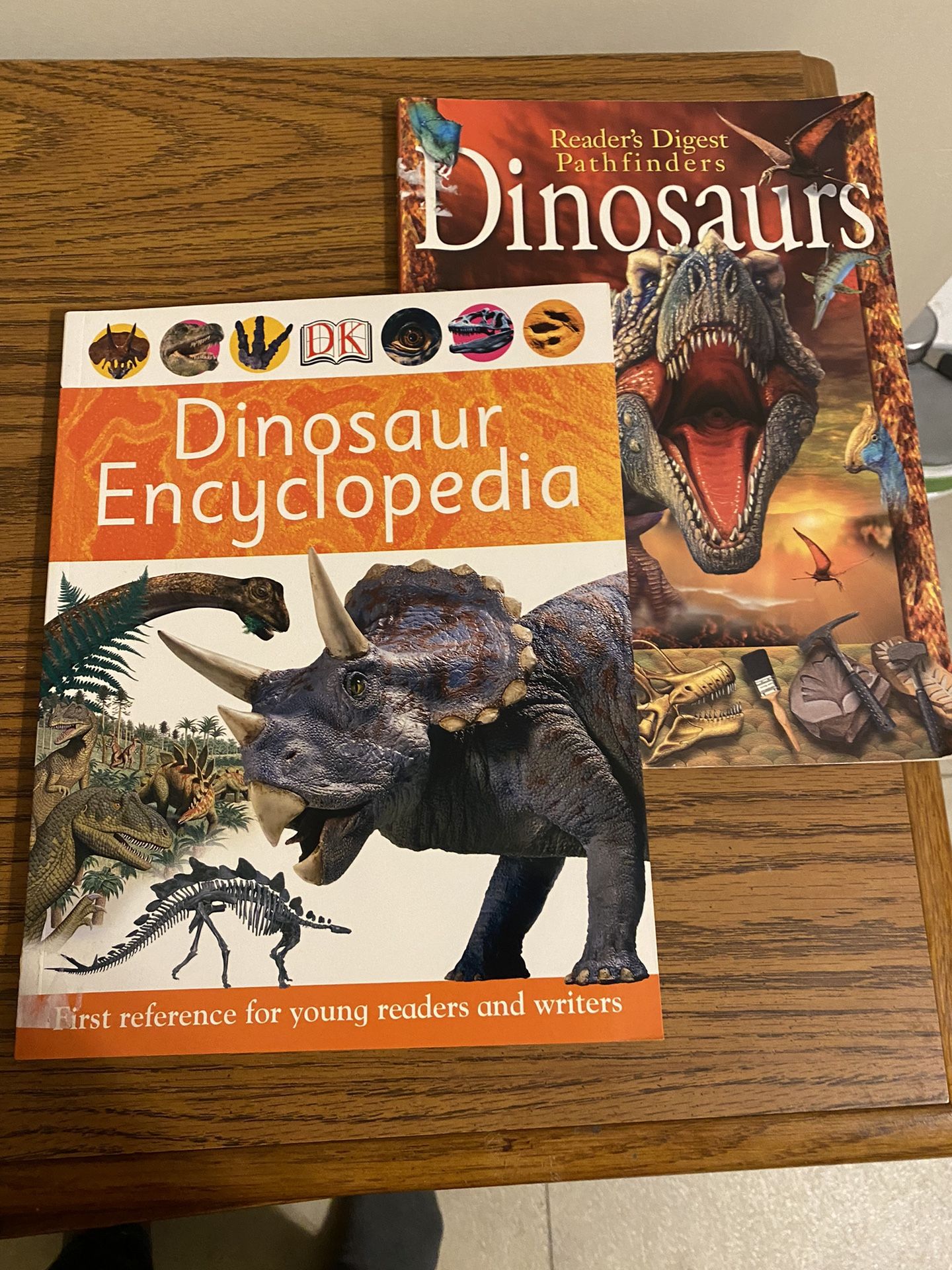 Brand New Dinosaur Encyclopedia And Reader’s Digest Dinosaurs Books 