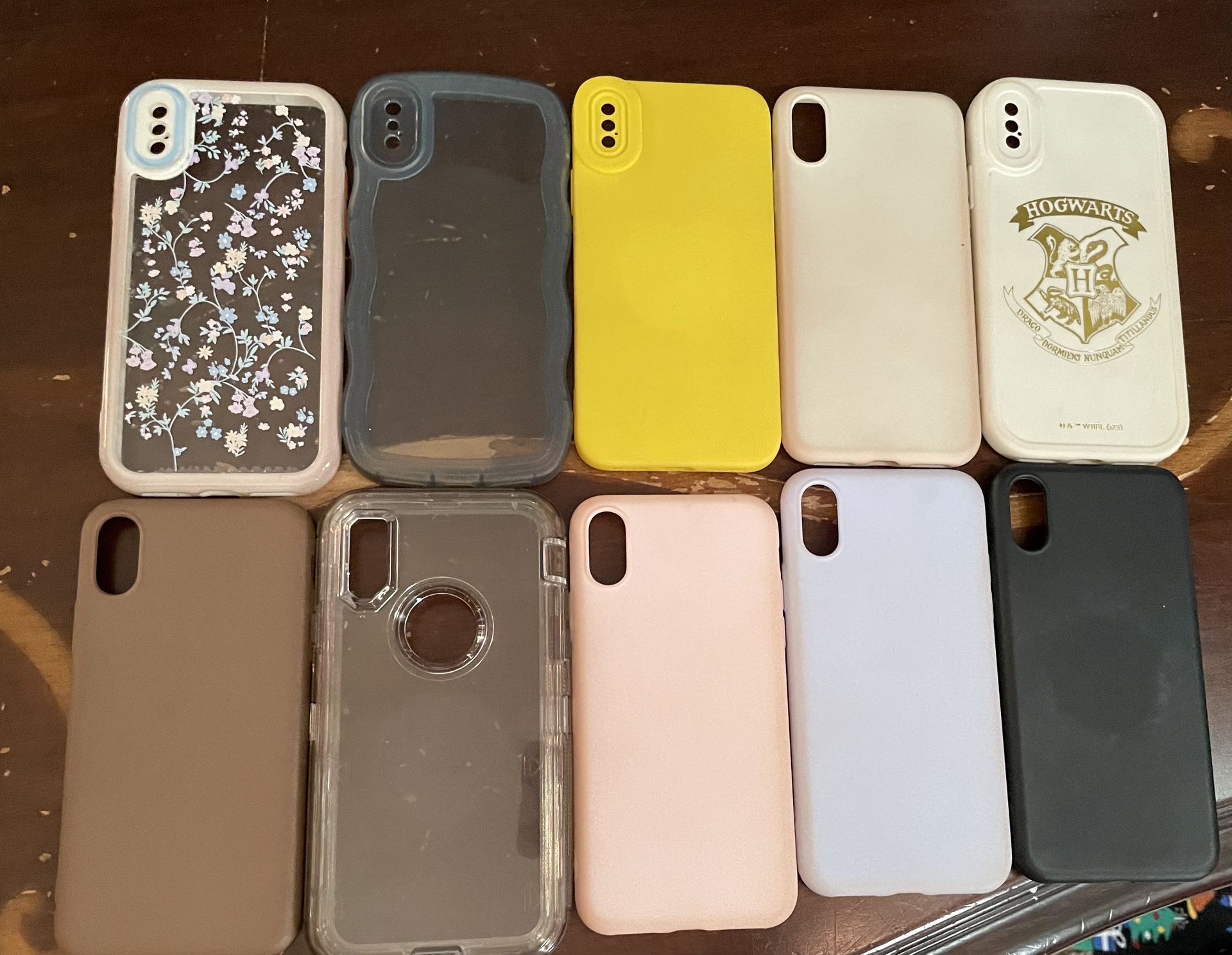 10 iPhone X/Xs Cases 