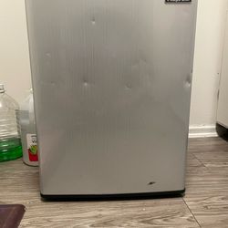 Mini fridge