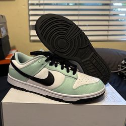Nike Dunks