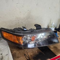 06-07 Acura TSX Passenger Side Headlight 