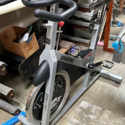Star Trac Spinner Velo XT Commercial Spin Bike – Gym Quality