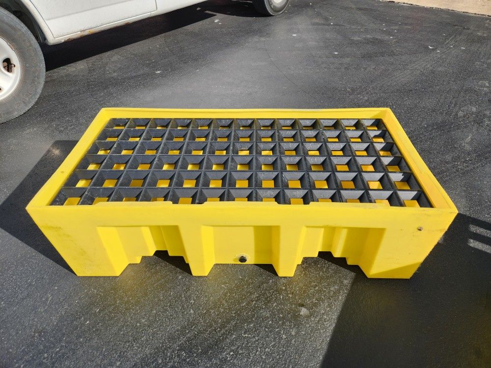 Eagle Spill Containment Pallet
