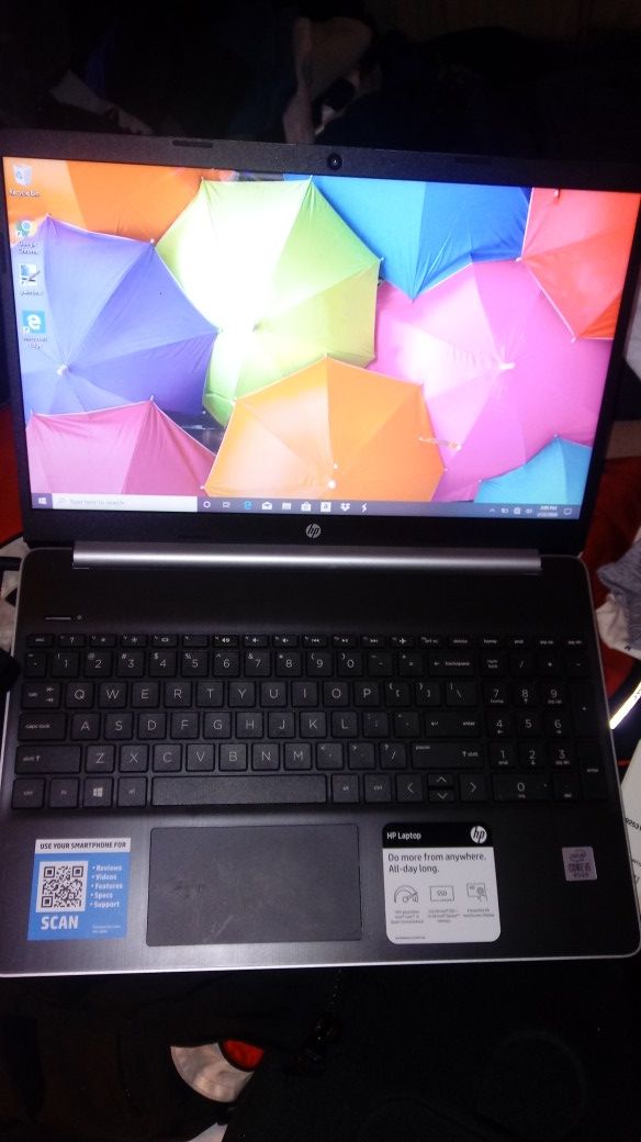 HP - 15.6" Touch-Screen Laptop - Intel Core i5 - 12GB Memory - 256GB SSD + 16GB Optane - Natural Silver, Ash Silver Keyboard model # 15-dy1023dx