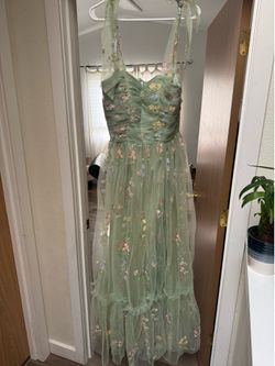 Gorgeous garden fairy angel dress. Size medium