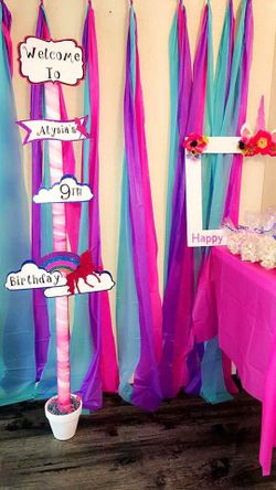 Unicorn birthday party decor