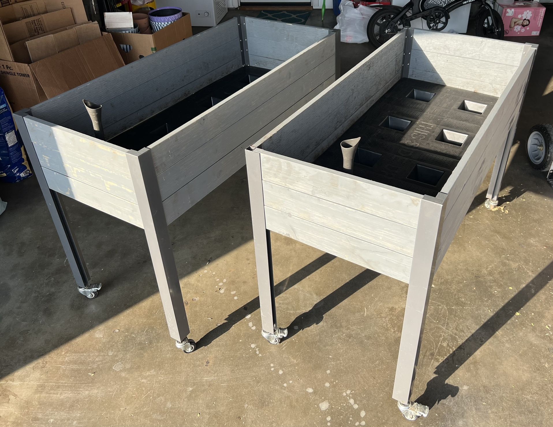 Cedar Craft - Self Wasting Planters