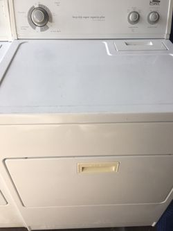 WHIRLPOOL DRYER SUPER CAPACITY PLUGGED IN