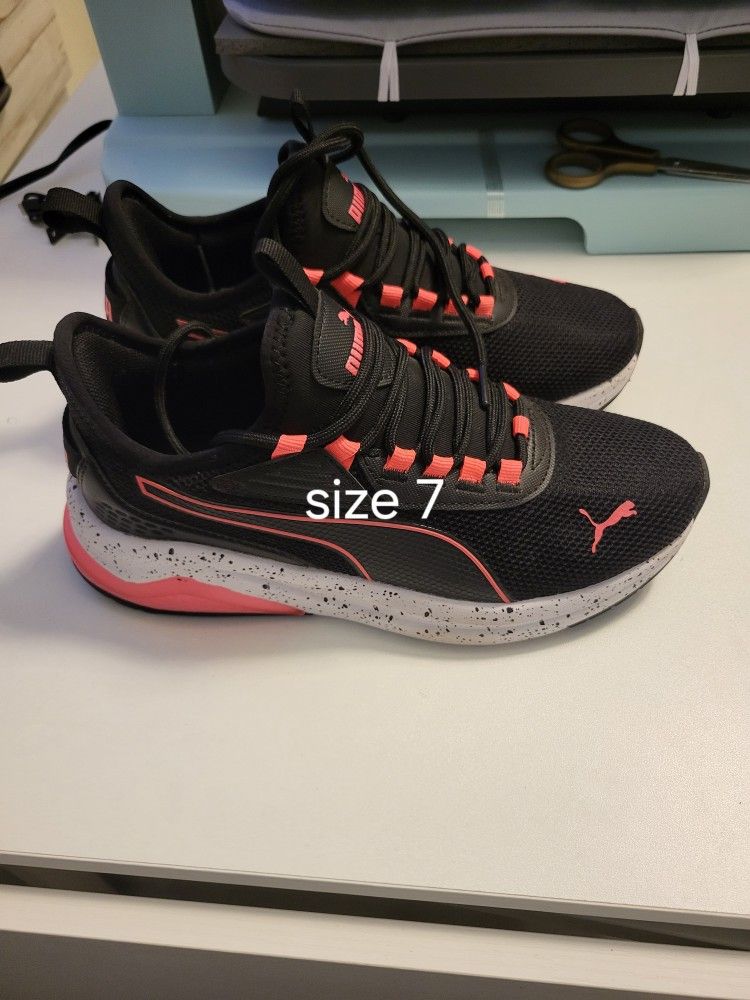 Puma Women Like New