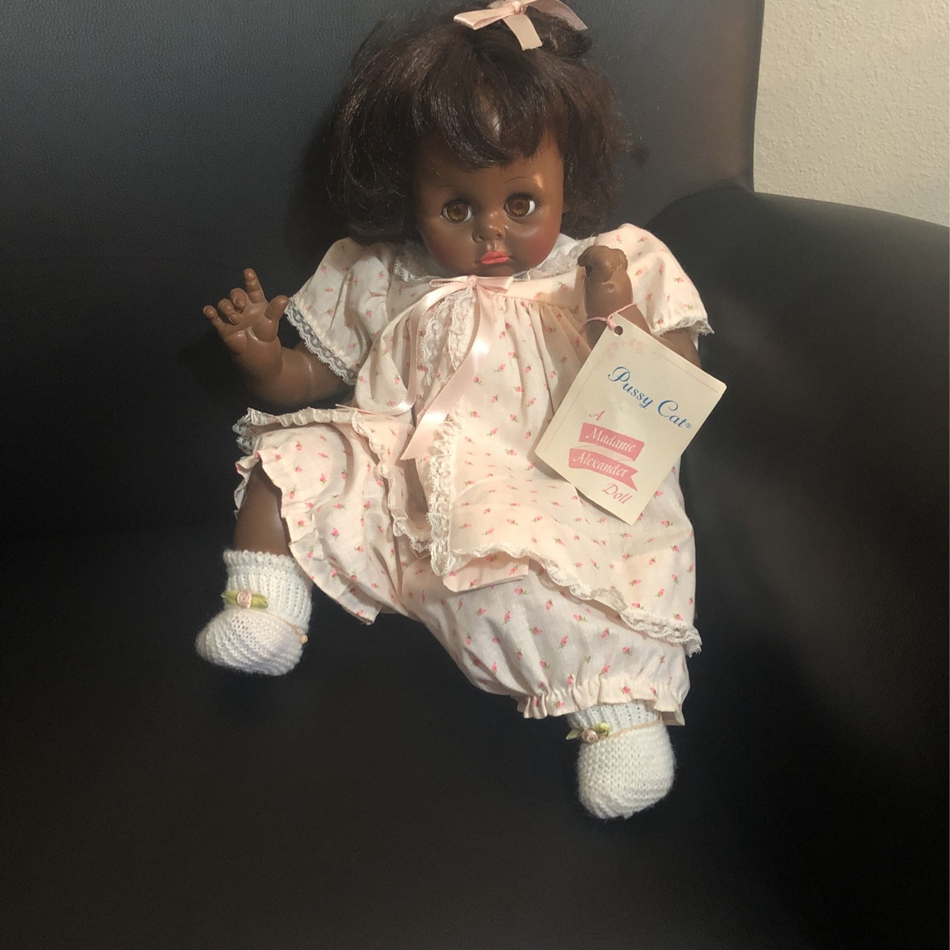 RARE 1977 Madam Alexander Black Doll Excellent Condition
