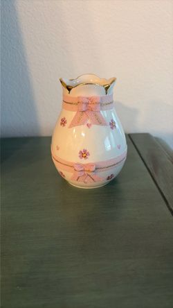 Vintage Irish Dresden Porcelain Vase 4”