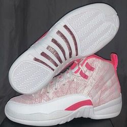Jordan 12s Pink Artic Size 6y