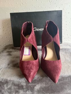 BCBG purple Suede Pointed-Toe Heels