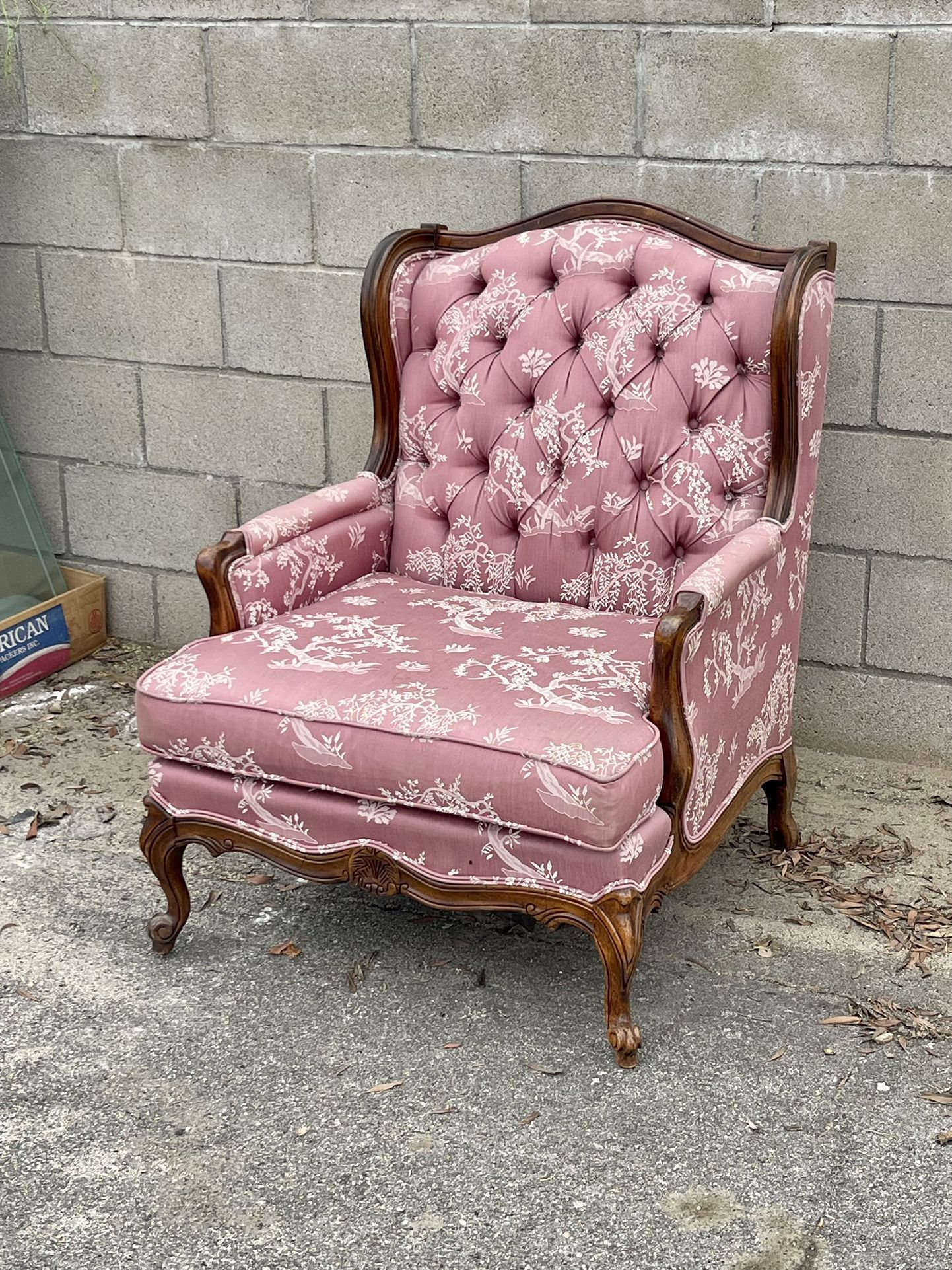 Vintage Mauve Broyhill WINGBACK CHAIR Ball & Claw Feet