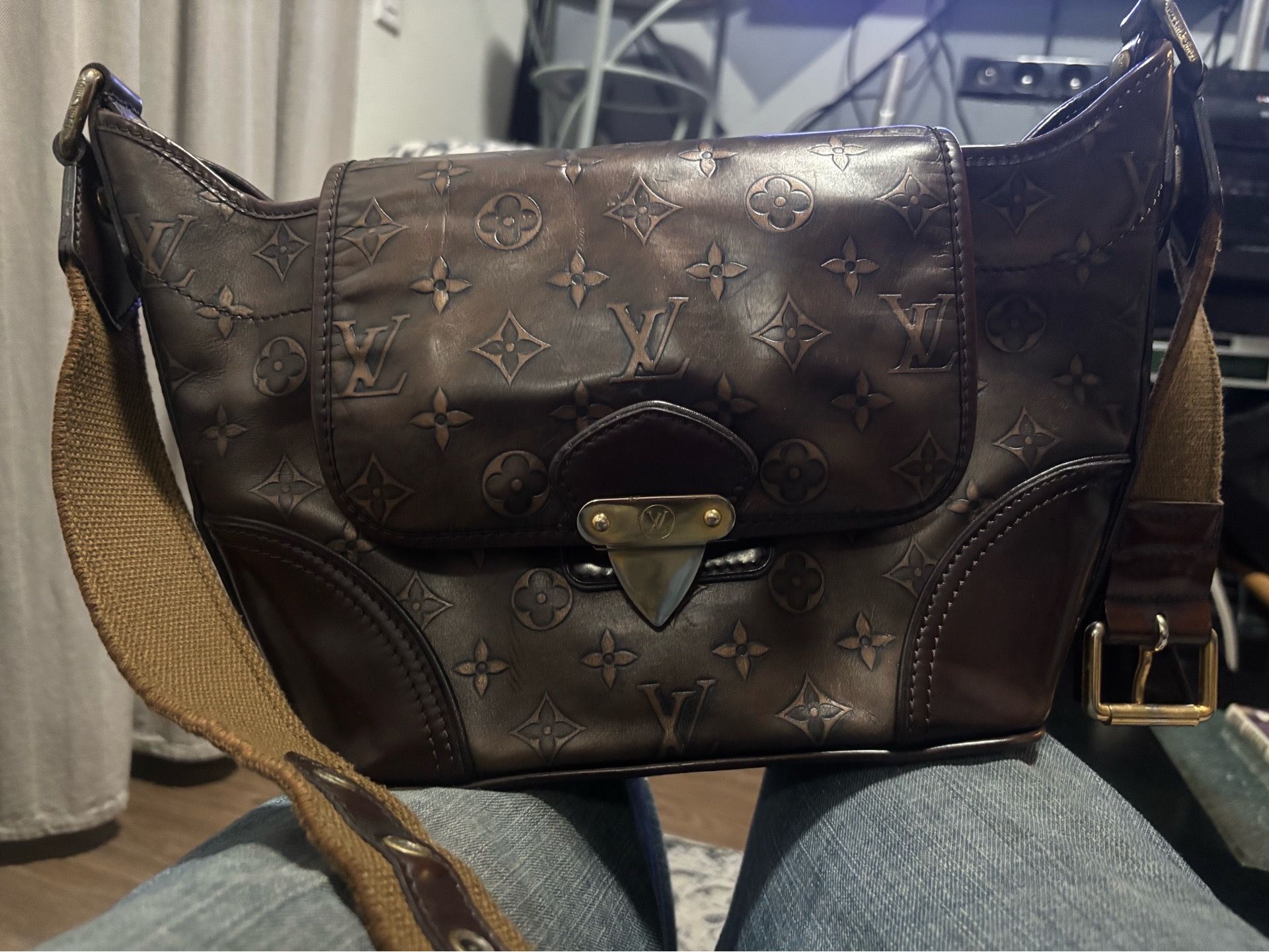 Louis Vuitton Super Chic Sergeant PM bag