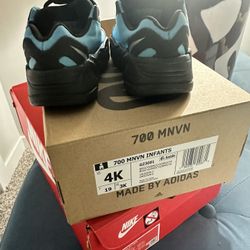 Size 4 infant Yeezys 