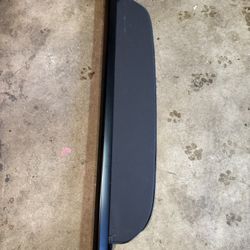 2022 Venza  Cargo Cover