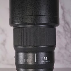 Lumix S 85mm F1.8