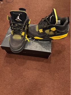 Jordan 4 yellow thunders