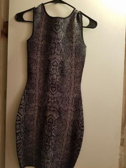 Vestido size small guess