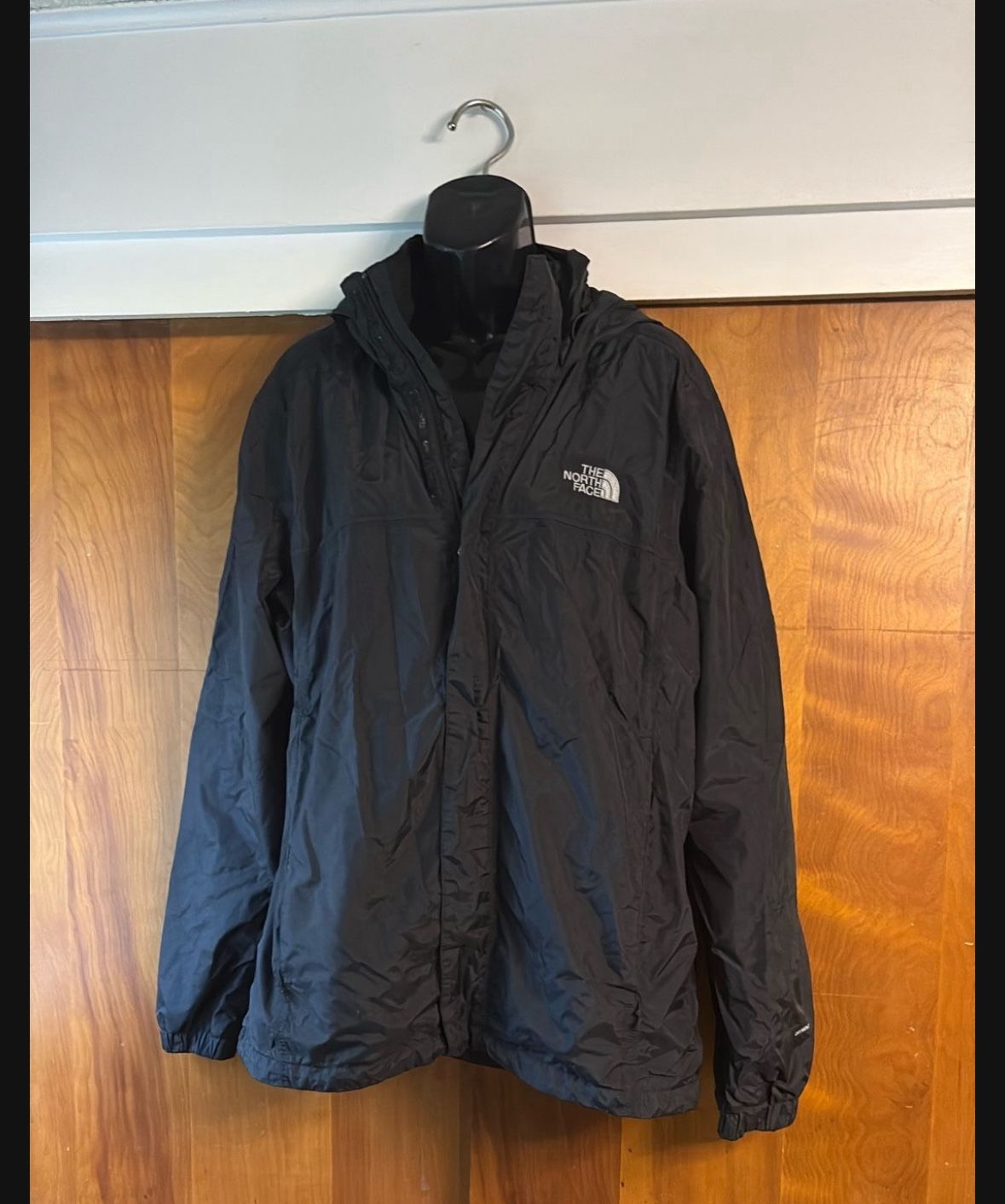 In Great Used Condition Men’s Size Large Northface Coat