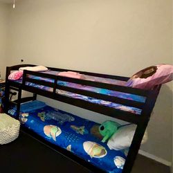 Low level bunk bed