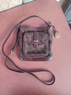 Dooney & Bourke Cross Bag