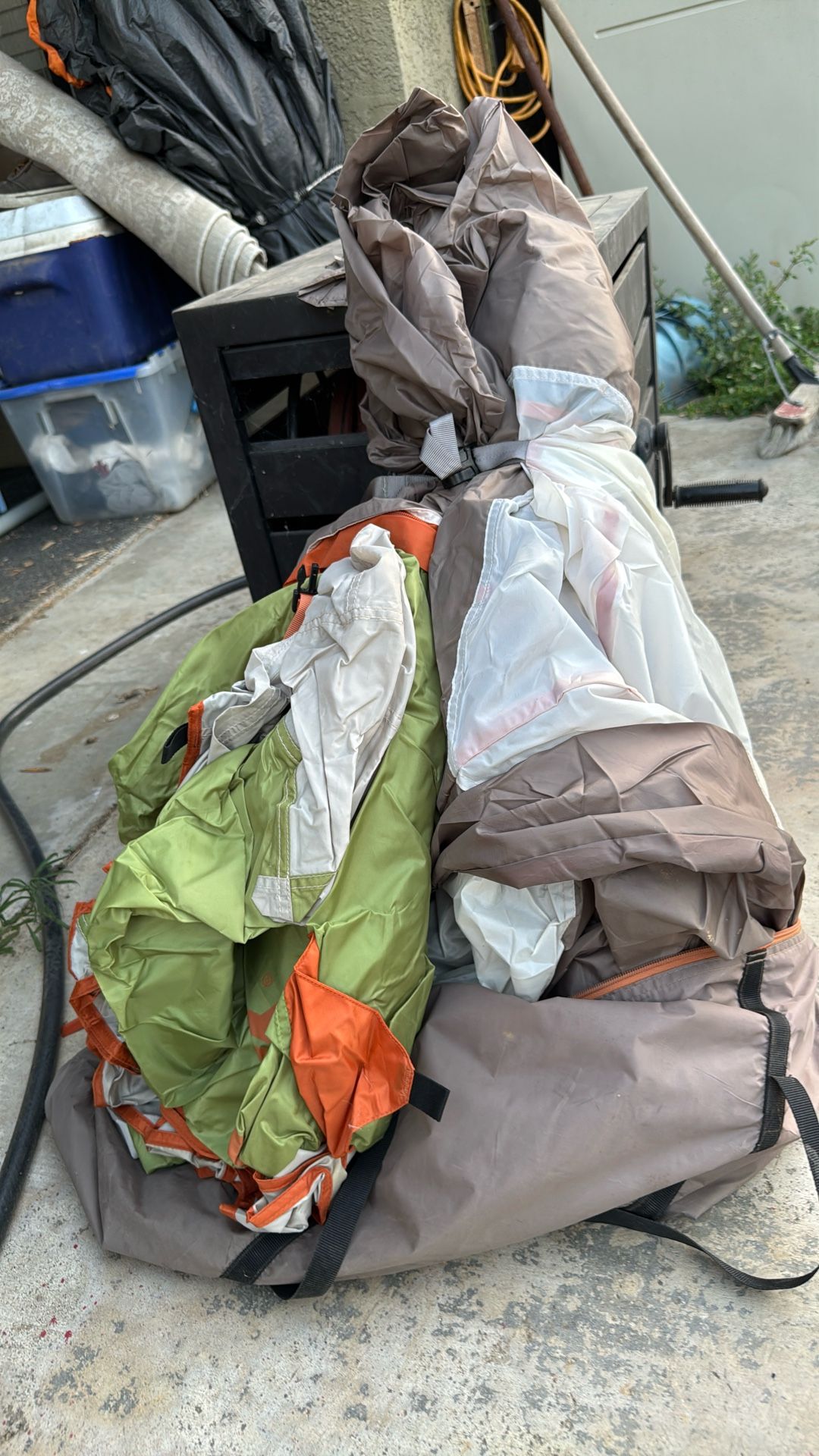 KELTY YELLOWSTONE 6 /3 Person Camping Tent