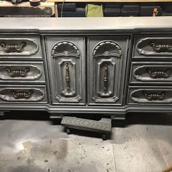 Antique Beautiful 9 drawer dresser