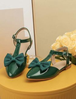 Girls Flats With Bow