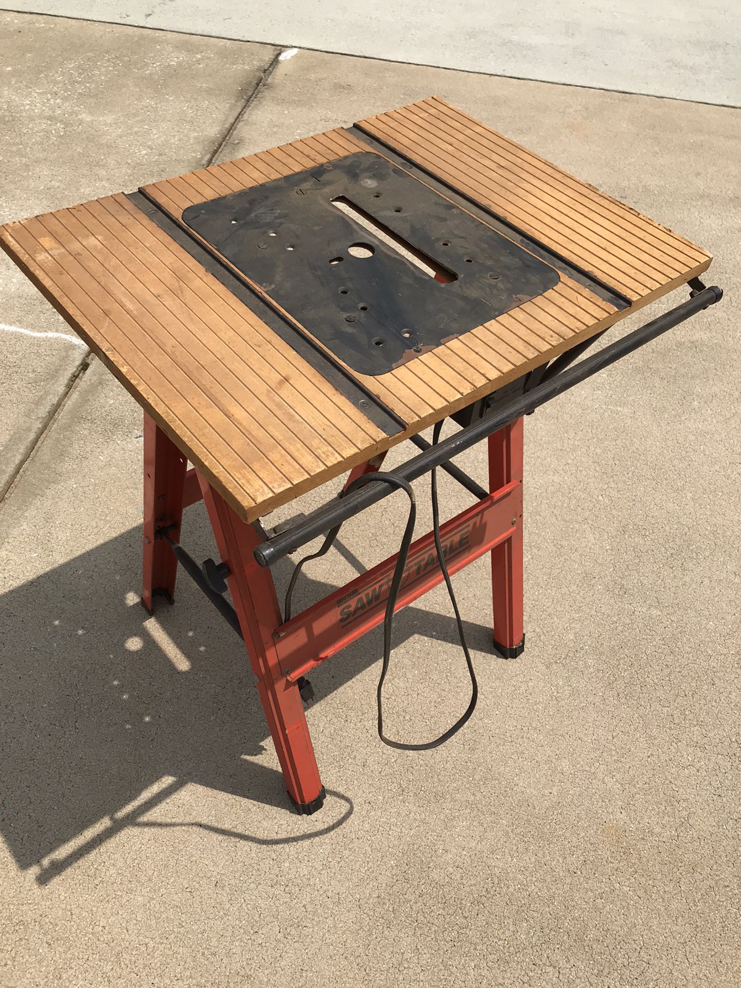 Saw Table (Portable)