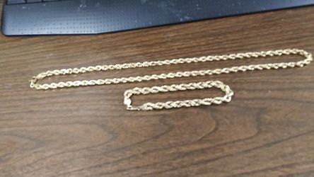 10k gold necklace and matching bracelet
