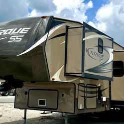 2014 Heartland Torque SS 3 slides 38 feet