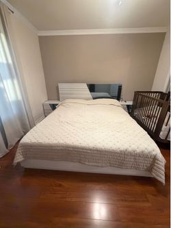 Bedroom set