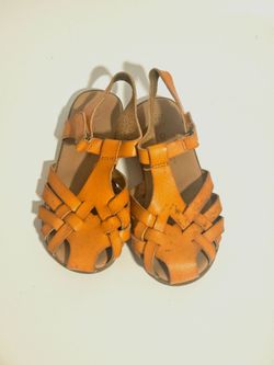 Kids Orange leather sandals with woven strap design #leathersandals #woven