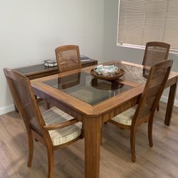 Dining room table and 4 chairs
