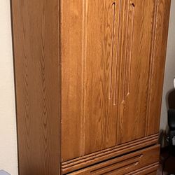 Bedroom Furniture, Needs New Home