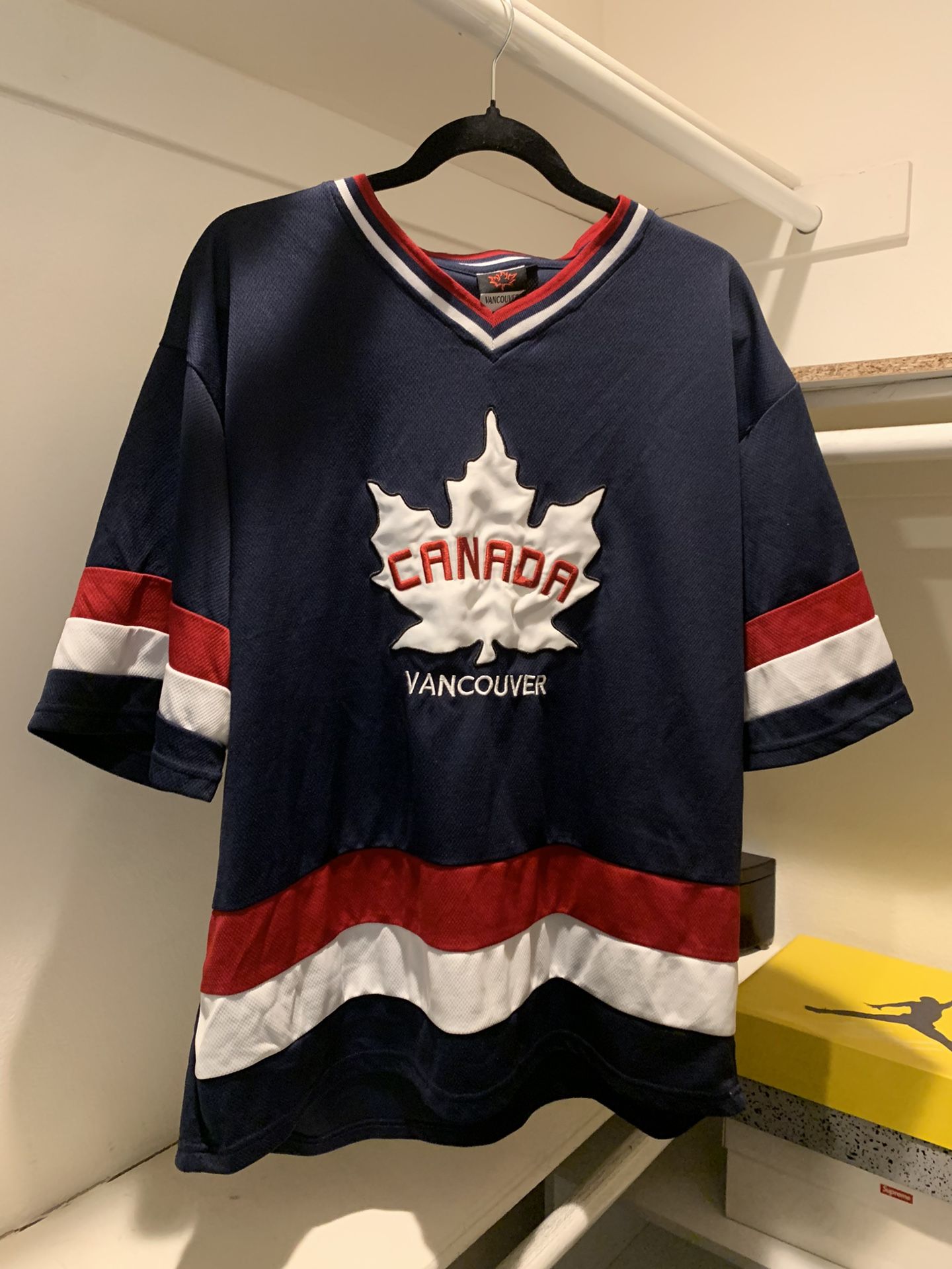 Canada Hockey Vintage Y2k Shirt