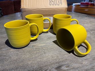 NEW! ELANZE DESIGNS Mustard Ribbed Ceramic Stoneware 16oz. Mug Set (Set of 4)