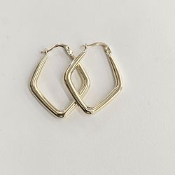 10kt Real Gold Hoop Earring 