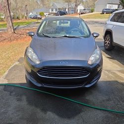 2017 Ford Fiesta